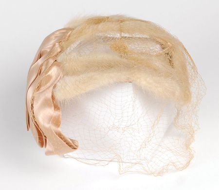 Lot #212 Mamie Eisenhower’s Hats - Image 1
