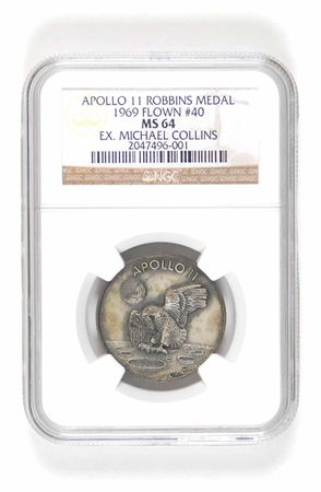 Lot #1057  Apollo 11 Flown Robbins Medal - Image 2