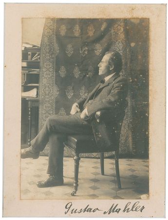 Lot #1034 Gustav Mahler Signed Photograph - Image 1