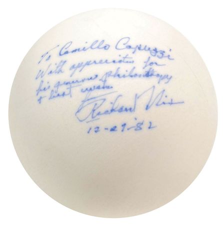 Lot #105 Presidents: Huge Christmas ornaments signed by four presidents - Image 4