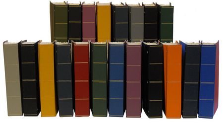 Lot #213 The Roger Harris Collection: Amassed over four decades, an impressive 4,000 piece collection of entertainment, notables, and military - Image 2