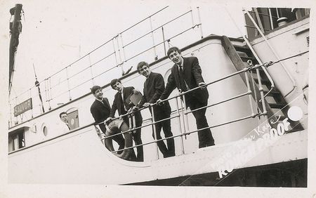 Lot #90 Beatles: Peter Kaye - Image 1