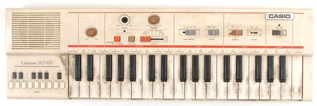 Lot #483 Joey Ramone’s Keyboard - Image 1