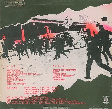 Lot #640 The Clash: Rare debut album, signed by the punk pioneers - Image 1