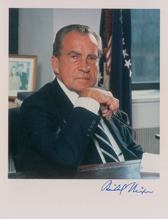 Lot #113 Richard Nixon and Spiro Agnew Signed Photographs - Image 1