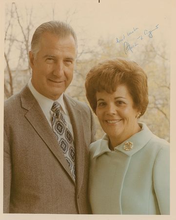 Lot #113 Richard Nixon and Spiro Agnew Signed Photographs - Image 2