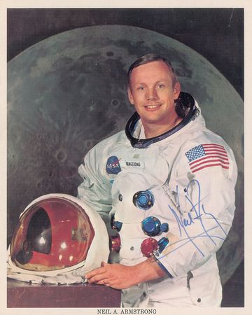 Lot #406 Moonwalkers: Seven moonwalkers, including the coveted, uninscribed Armstrong white space suit litho - Image 1