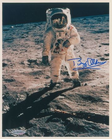 Lot #406 Moonwalkers: Seven moonwalkers, including the coveted, uninscribed Armstrong white space suit litho - Image 2