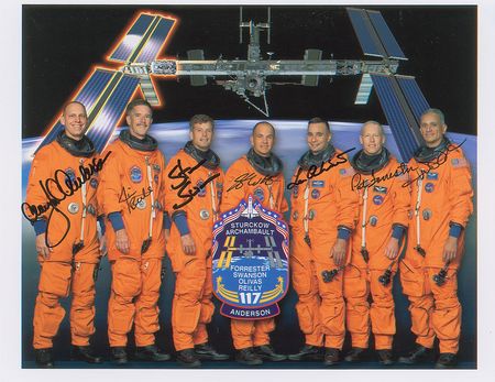 Lot #613 STS-114, STS-117, STS-119, and STS-124 - Image 4