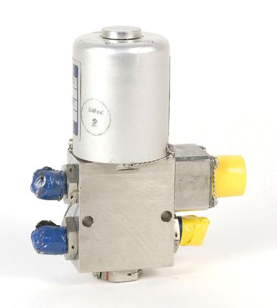 Lot #208 Saturn Solenoid Valve - Image 2