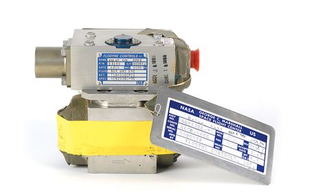 Lot #199 Saturn Ball Valve - Image 1