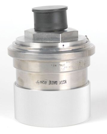 Lot #207 Saturn Socket Assembly - Image 2