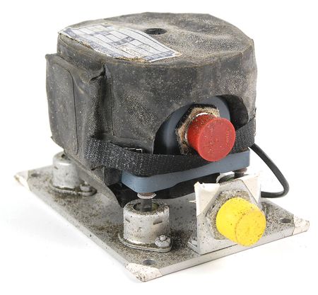 Lot #211 Saturn Transducer - Image 2