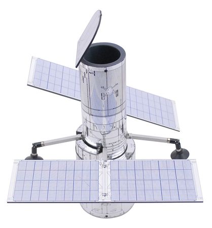 Lot #645  Hubble Space Telescope Model - Image 3
