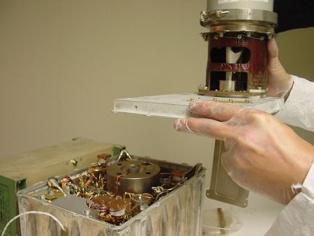 Lot #636 Viking Program Biological Instrument S/N 104 - Image 18