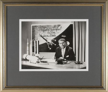 Lot #400 Wernher von Braun Signed Photograph - Image 1