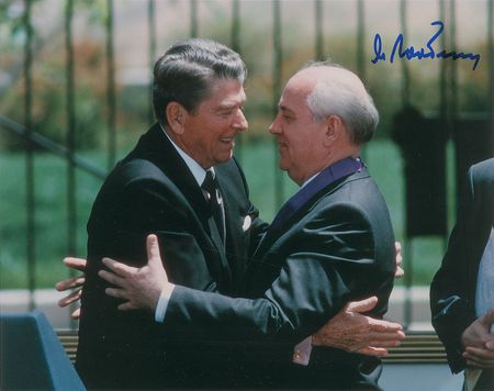 Lot #268 Mikhail Gorbachev Signed Photographs - Image 2