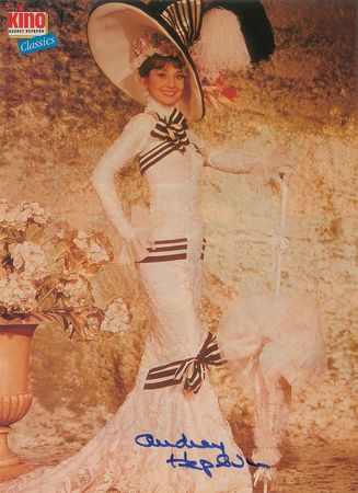 Lot #719 Audrey Hepburn Signed Photograph - Image 1