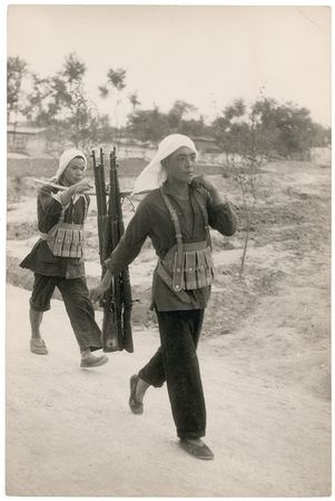 Lot #441 Henri Cartier-Bresson Unsigned Photograph - Image 1
