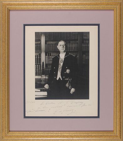 Lot #145 Charles de Gaulle: Desirable portrait of the French colonel turned president - Image 1