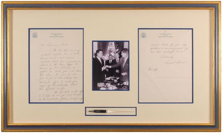Lot #2029 John F. Kennedy US Peace Corp Bill-signing Pen - Image 1