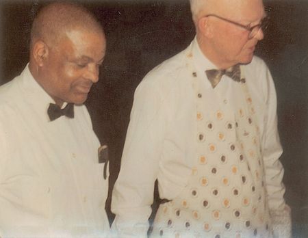 Lot #2026 Dwight D. Eisenhower?s Apron Swatch - Image 3
