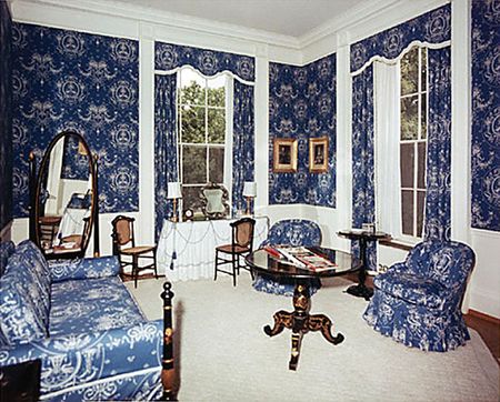 Lot #2046 Jacqueline Kennedy Wallpaper Swatch on White House Card Note - Image 4