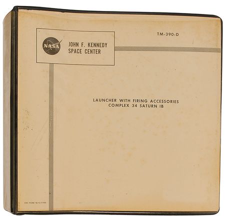 Lot #566 Saturn 1B Manual - Image 2