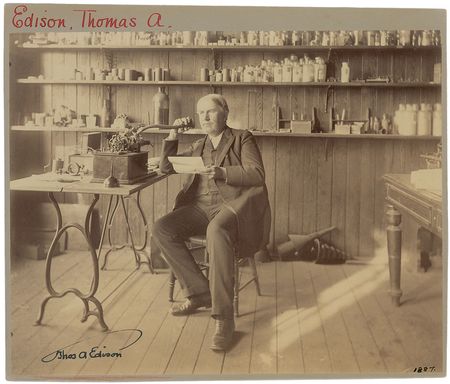 Lot #177 Thomas Edison: The inventor in his lab - Image 2