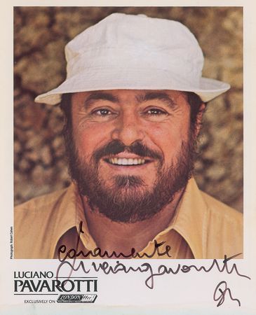 Lot #738 Luciano Pavarotti Signed Photographs - Image 2