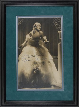 Lot #3080 Carole Lombard Oversized Signed Photograph - Image 2