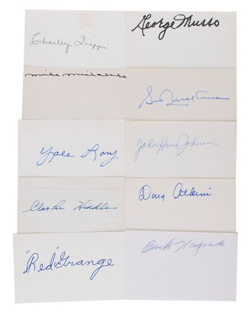 Lot #995 Football Hall of Famers - Image 1