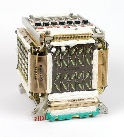 Lot #77 Saturn V LVDC Memory Module - Image 4