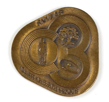 Lot #310 Ed Gibson?s Skylab 4 Bronze Medallion - Image 1