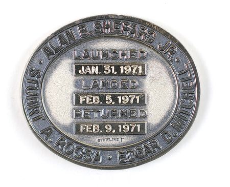 Lot #245 Dave Scott?s Apollo 14 Robbins Medal - Image 2