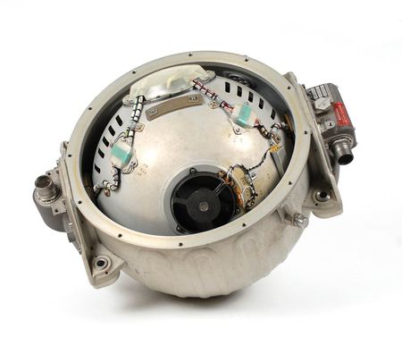 Lot #75 Apollo CM Inertial Measurement Unit (IMU) - Image 5