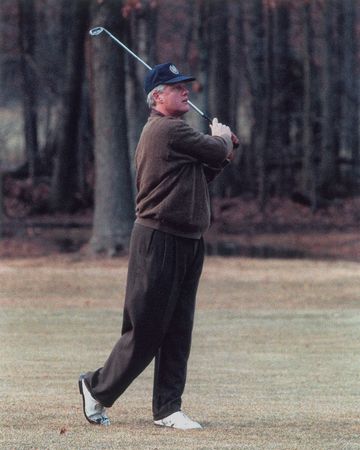 Lot #78 Bill Clinton: Personally-used sand wedge direct from his museum store - Image 5