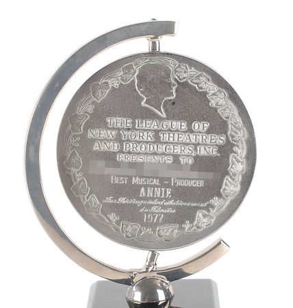 Lot #850 Tony Award: Tony Award for 1977’s Best Musical—the quintessential Annie - Image 4