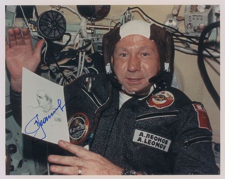 Lot #536 Alexei Leonov and Valeri Kubasov Signed Photographs - Image 2
