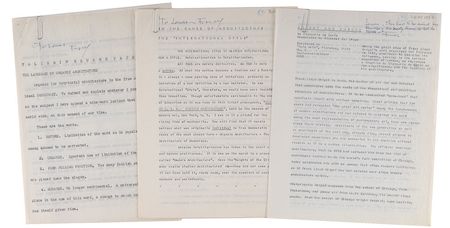 Lot #576 Frank Lloyd Wright: From the foremost American architect to his critic - Image 1