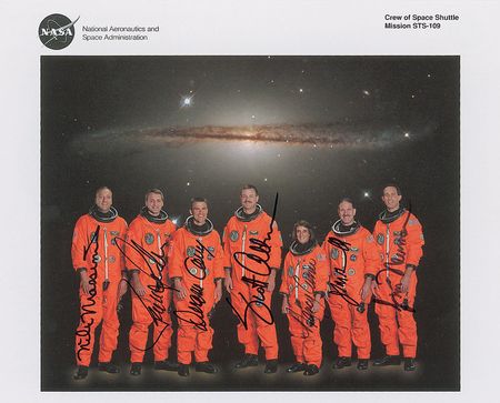 Lot #531 Space Shuttle Crews Signed Photographs - Image 4