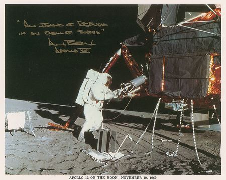 Lot #512 Alan Bean Signed Photograph - Image 1