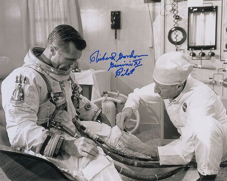 Lot #469 Gemini 11 Signed Photograph - Image 1