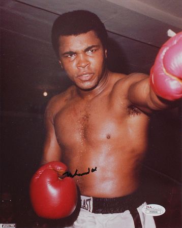 Lot #961 Muhammad Ali Signed Photograph - Image 2