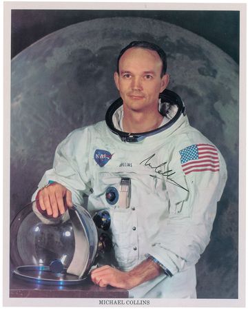 Lot #473 Apollo 11: Classic Apollo 11 white space suit lithograph set - Image 3