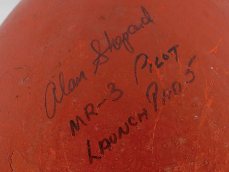 Lot #5004 Launch Pad 5 Floodlight Signed by Shepard and Wendt - Image 3