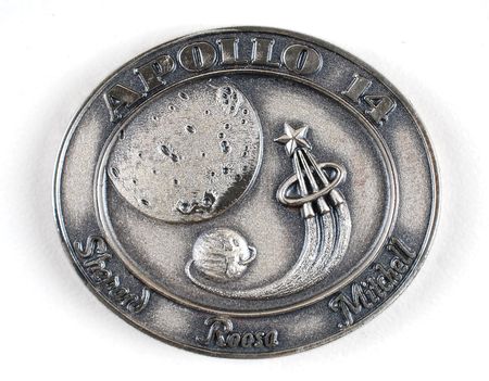 Lot #5075 Edgar Mitchell?s Apollo 14 Flown Robbins Medal - Image 1