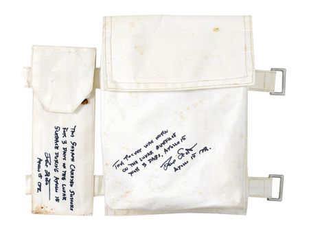 Lot #538 Apollo 15: Pocket and scissors sheath present in the LM and during the first stellar EVA - Image 1