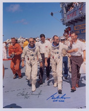 Lot #500 Gemini 5 Signed Photograph - Image 1