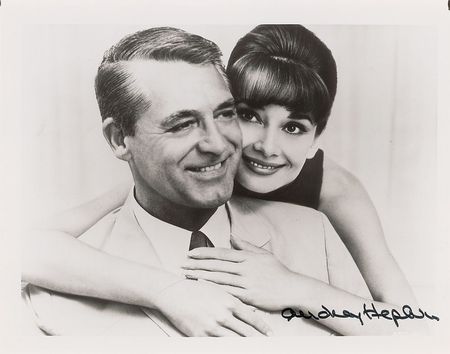 Lot #918 Audrey Hepburn Signed Photograph - Image 1